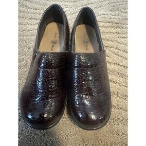 Duck Head Becky Women’s Size 5.5 nurse clog shoes brown Croco cushioned